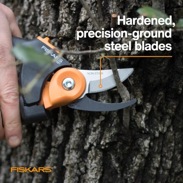 Fiskars Pruning Shears, Bypass Pruner that Cuts Through Stems - Image 2